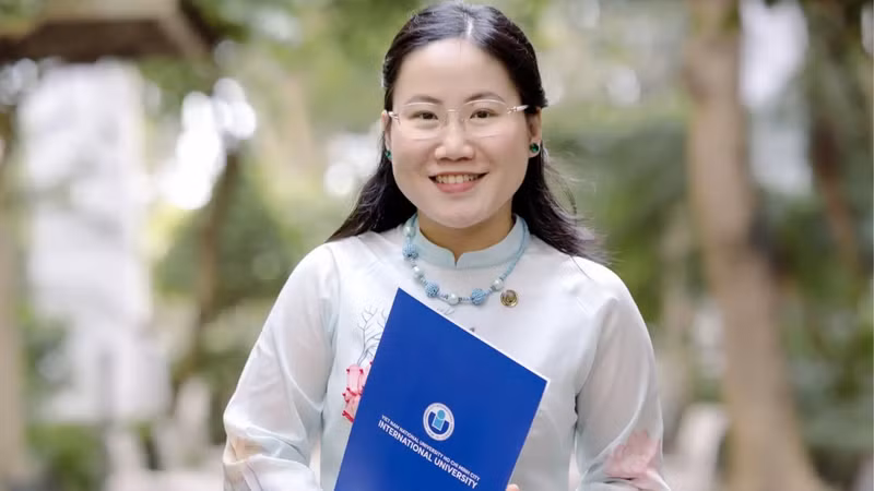 PGS.TS Hà Thị Thanh Hương: Bền bỉ với khoa học, tận tâm với gia đình