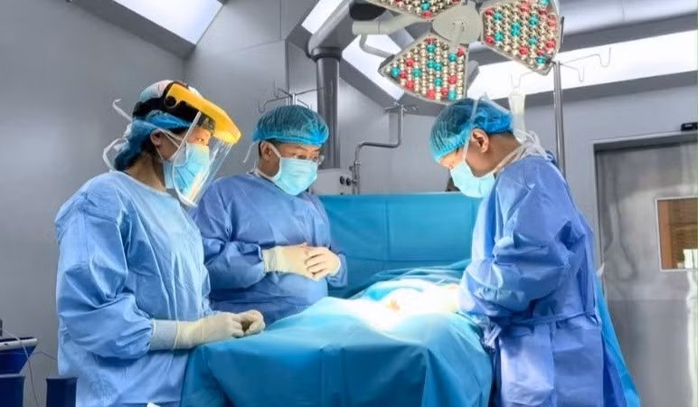 Xoắn tinh hoàn ở trẻ nhỏ: Thời gian vàng để cứu tinh hoàn là 6 giờ