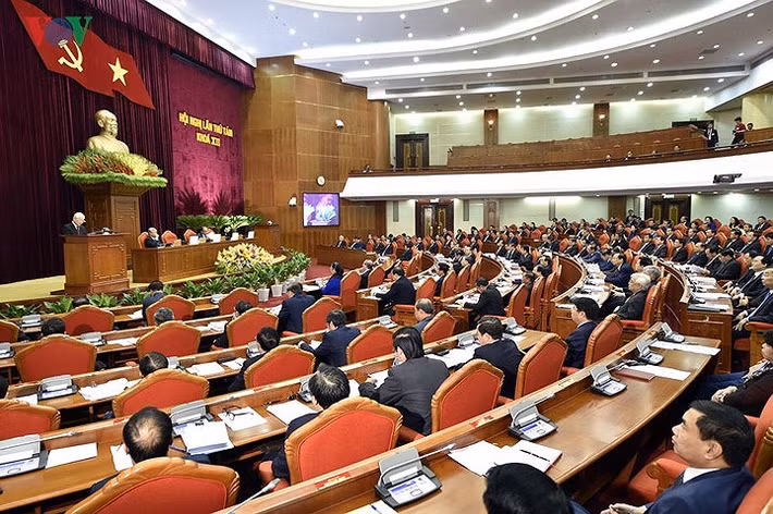Sáng 2/10/2018, Hội nghị lần thứ 8 Ban Chấp hành Trung ương Đảng Cộng sản Việt Nam khóa XII khai mạc trọng thể tại Trụ sở Trung ương Đảng, Hà Nội.