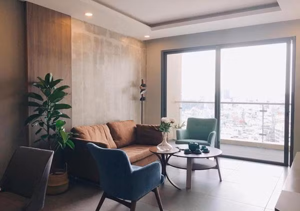 Sự mộc mạc đến từ màu xám của bê tông.