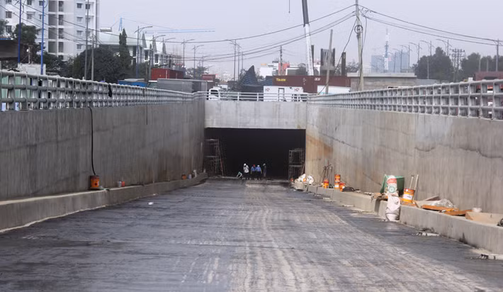 Toàn bộ hầm chui dài 405 m sau khi thông xe các phương tiện hướng từ đường Võ Chí Công sẽ rẽ trái chui hầm để vào cảng Cát Lái giải tỏa bớt lượng phương tiện qua nút giao Mỹ Thủy.
