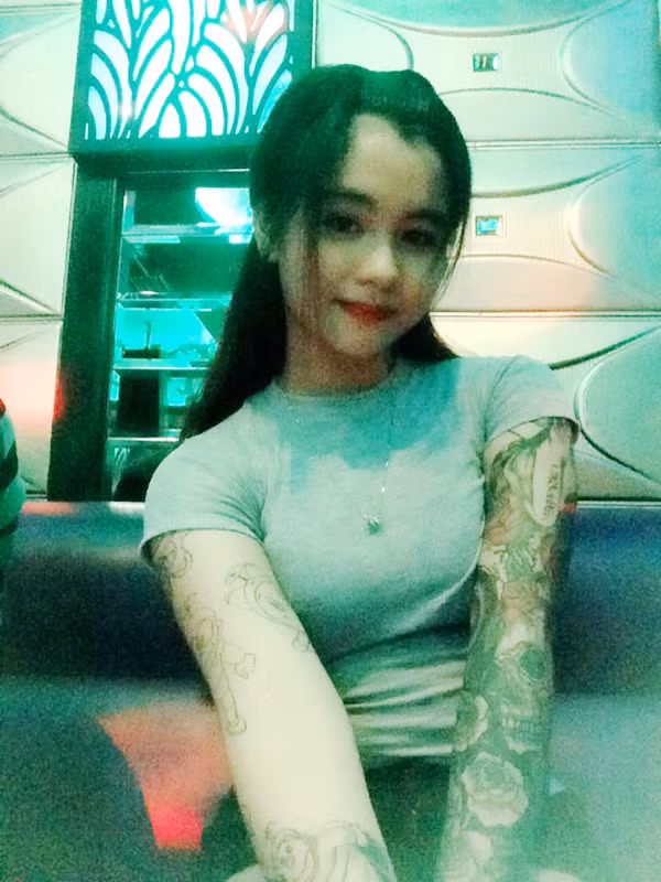 Về phía gia đình, sau một thời gian dài ra sức thuyết phục thì hiện tại, phụ huynh của cô gái quê Bình Phước đã đồng ý để cô bạn theo đuổi sở thích riêng.