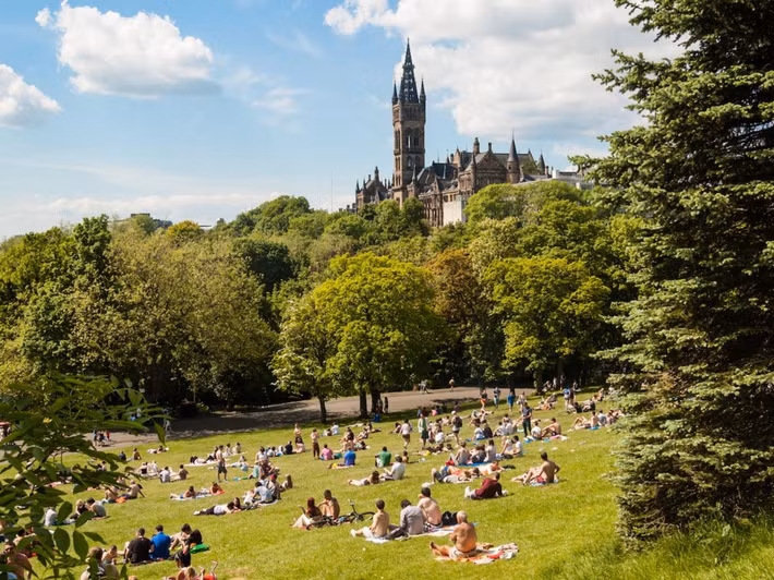  Tuổi Mùi: Thành phố Glasgow (Scotland) là nơi giao thoa văn hóa ấn tượng, với nhiều chương trình âm nhạc thú vị và ẩm thực tuyệt ngon. Ảnh: Business Insider.