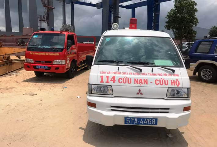 Phòng Cảnh sát cứu hộ - cứu nạn (Cảnh sát PCCC TP HCM) cũng đã chi viện lực lượng, phương tiện đến hiện trường, phối hợp cùng Cảnh sát PCCC tỉnh Bình Dương tìm kiếm các nạn nhân.