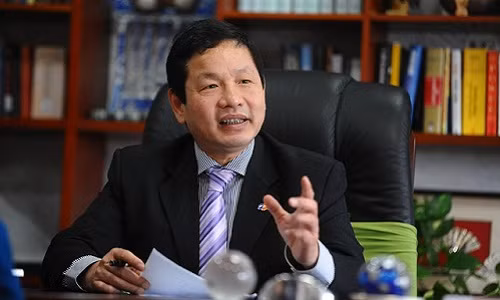 Là một trong những doanh nhân Việt thành đạt nhưng ít ai biết Chủ tịch FPT Trương Gia Bình còn là một nhà khoa học được đào tạo tại Liên Xô. Trước khi trở thành doanh nhân nổi tiếng, ông Bình có một thời gian dài tham gia vào lĩnh vực giáo dục. Ảnh: Vietnamnet.