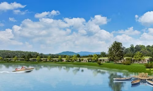 Ở đây không thu vé cổng nên khi sử dụng dịch vụ nào thì vé dịch vụ đó. Tàu sang Đảo Ngọc : 50.000 đồng/vé, trên đảo có thu vé tham quan: 50.000 đồng/người. Ảnh: Blogspot.
