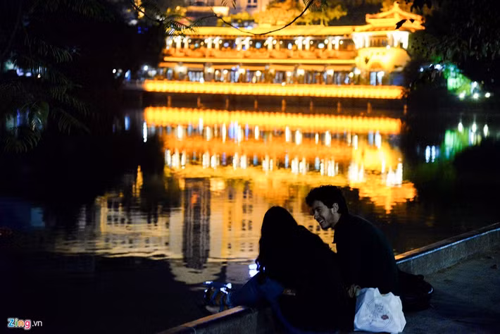 Trước đây, ngày Valentine chỉ được nhiều người ở Bắc Mỹ và châu Âu biết đến, nhưng hiện nay nó trở nên phổ biến ở không ít quốc gia trên thế giới.