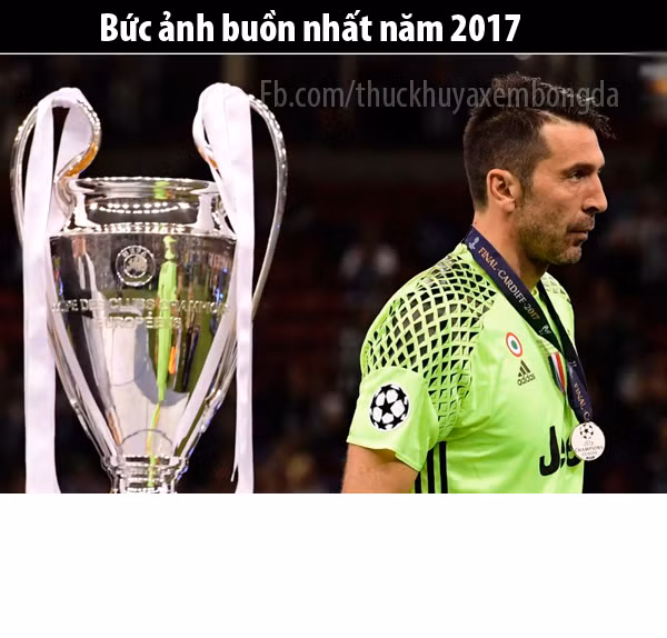 Tuy nhiên, trong một trận đấu phải có người thắng kẻ thua và hình ảnh thủ thành Buffon đi qua chiếc cúp C1 danh giá được dân mạng ghi nhận là khoảnh khắc buồn nhất bởi thủ môn này đã có một mùa giải không tồi nếu không nói là quá xuất sắc.