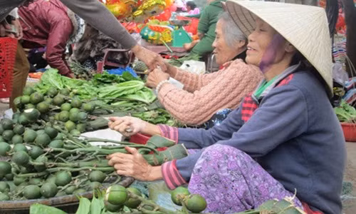 Chợ phiên Mỹ Lợi chỉ họp trong 3 ngày đầu năm, từ mùng 1 đến mùng 3 Tết. Ảnh: Baotainguyenmoitruong.