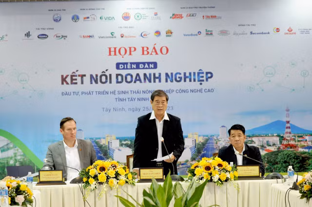 Tây Ninh: Kết nối doanh nghiệp đầu tư, phát triển nông nghiệp công nghệ cao Tay Ninh: Ket noi doanh nghiep dau tu, phat trien nong nghiep cong nghe cao