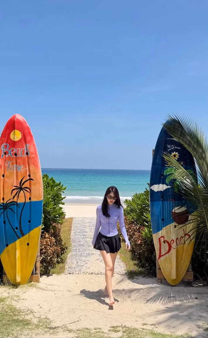 Chính sự kín tiếng lại khiến mỗi lần Đặng Thu Thảo xuất hiện đều nhận được nhiều sự chú ý. Nhan sắc của Hoa hậu Việt Nam 2012 được nhận xét vẫn giữ nét thanh tú, nhẹ nhàng và gần như không phai nhạt theo thời gian. Ảnh: IG dangthuthao91