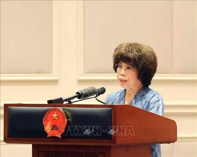 Đại diện doanh nghiệp phát biểu tại buổi gặp mặt. Ảnh: Thống Nhất /TTXVN