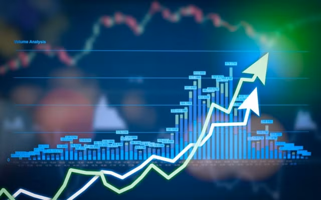 10 co phieu nao duoc du bao trien vong nam 2025?