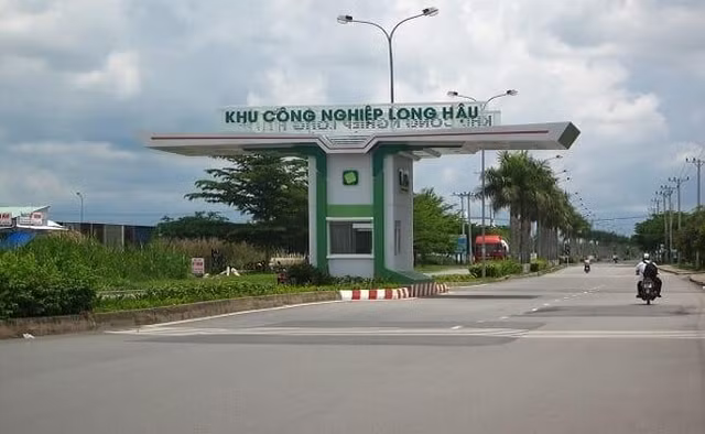 Long Hau lai vuot moc 100 ty dong trong quy 1