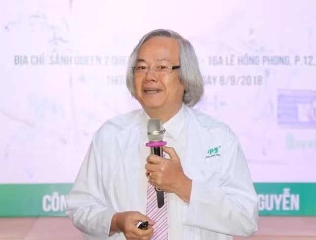 'Bac si' Ha Duy Tho chua benh khong phep bi phat hon 100 trieu dong