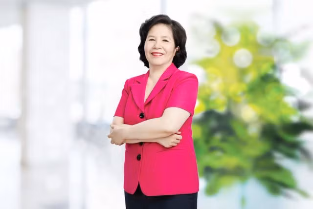 5 sếp nữ doanh nhân nhận lương tiền tỷ - Hình 3 5 sep nu doanh nhan nhan luong tien ty-Hinh-3