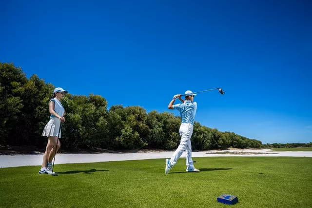 Vinpearl Golf đồng hành cùng CNN quảng bá du lịch Việt Nam - Hình 5 Vinpearl Golf dong hanh cung CNN quang ba du lich Viet Nam-Hinh-5