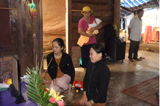 'Góa phụ Rào Trăng 3' bị chiếm đoạt 100 triệu đồng tiền người dân hỗ trợ 'Goa phu Rao Trang 3' bi chiem doat 100 trieu dong tien nguoi dan ho tro