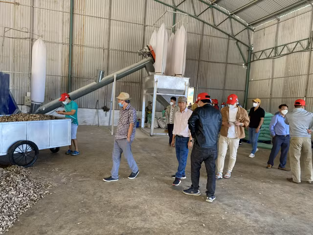 Bau Duc huong dan cac co dong, nha dau tu tham quan du an-Hinh-6