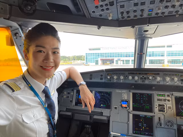 Ve dep man ma cua nu co truong Huynh Ly Dong Phuong