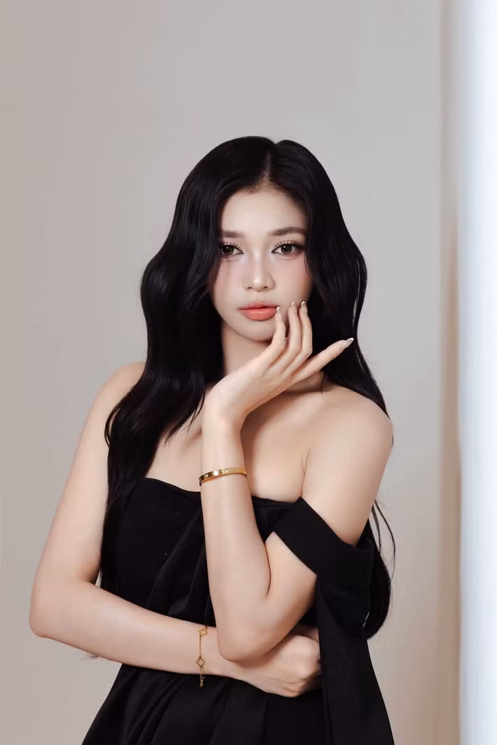 Minh Kiên giành danh hiệu Á hậu 2 Miss World Vietnam 2023 trước khi thử sức với diễn xuất. Ảnh: FB Huỳnh Minh Kiên.