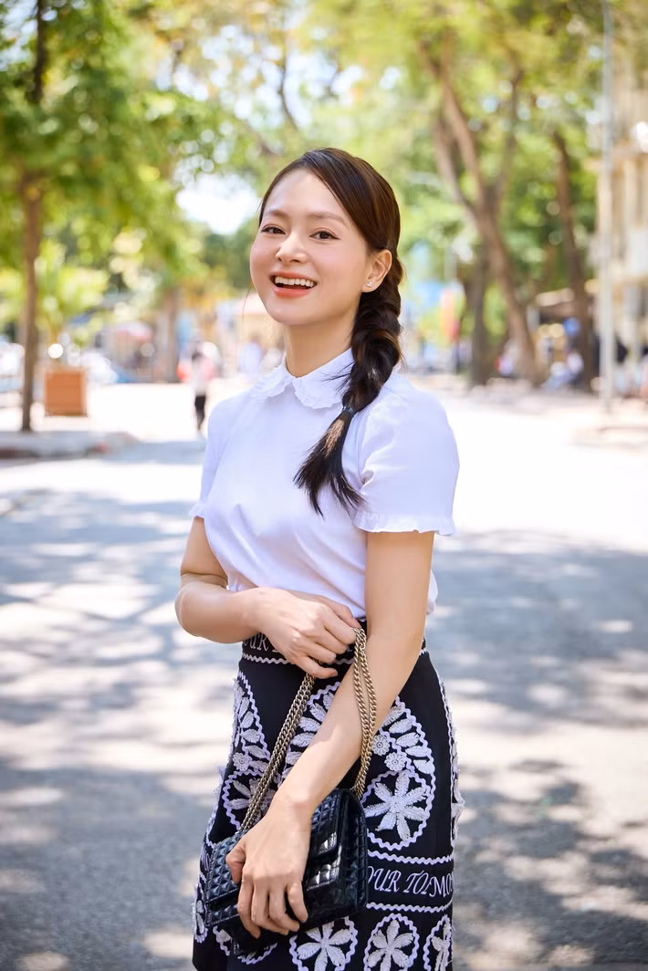 Nhiều đồng nghiệp: Bảo Thanh, Đan Lê, Huyền Lizzie, Hồng Diễm...động viên Lan Phương cân bằng được cuộc sống sau khi ly thân. Ảnh: FB Lan Phương.