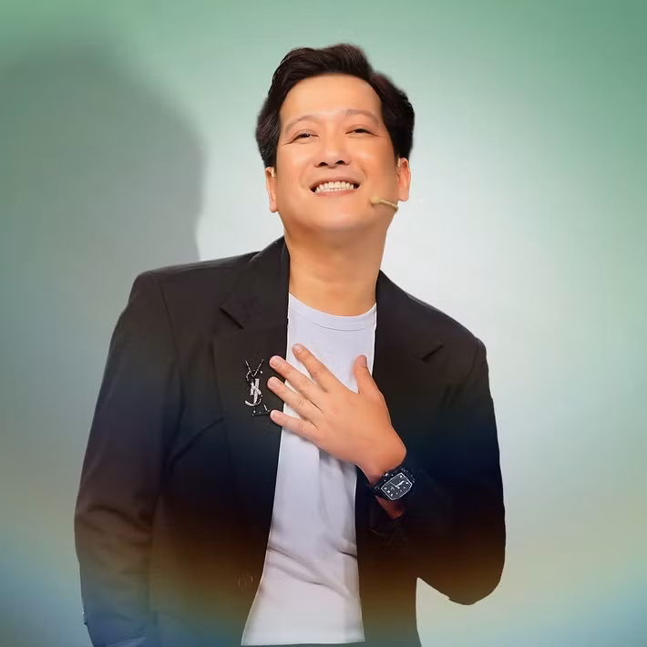 Sự nghiệp của Trường Giang cũng được ghi nhận bằng nhiều giải thưởng. Theo Dân Việt, anh đoạt giải Nam diễn viên sân khấu được yêu thích nhất ở Mai Vàng 2015, 4 giải ở Mai Vàng 2016 (Nam diễn viên sân khấu được yêu thích nhất, Nghệ sĩ hài được yêu thích nhất, Nam diễn viên điện ảnh, truyền hình được yêu thích nhất và Người dẫn chương trình được yêu thích nhất), 2 giải ở Mai Vàng 2017 (Nam diễn viên sân khấu được yêu thích nhất và Nghệ sĩ hài được yêu thích nhất).