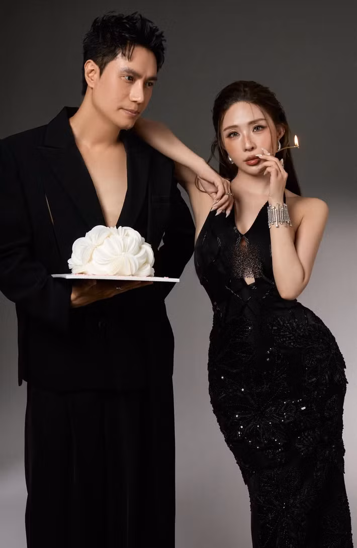 Quỳnh Nga cũng dành lời chúc cho Việt Anh khi anh bước sang tuổi mới. Nữ diễn viên viết: “Em ngày 7/9 - anh 8/9, sinh nhật cách nhau đúng một ngày”, đồng thời chúc bạn trai “có tất cả trừ vất vả” và luôn thành công. Ảnh: FB Quỳnh Nga.