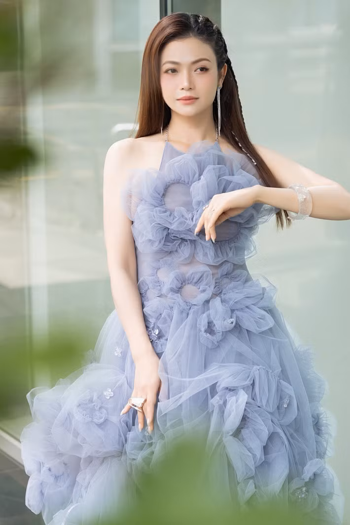 Sau bộ phim, Kiều Anh tiếp tục gắn bó với nghệ thuật múa và diễn xuất, liên tục góp mặt trong các phim truyền hình. Nhiều năm qua, nữ diễn viên làm mẹ đơn thân. Ảnh: FB Kiều Anh.