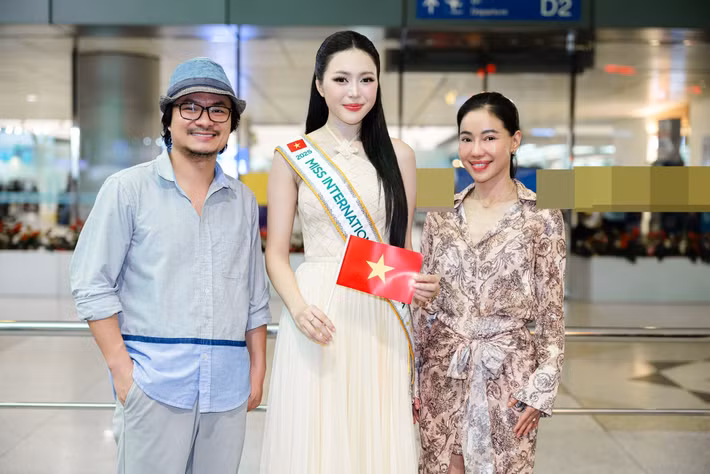 "Hành trình này thật sự tuyệt vời, tuyệt vời vì mỗi bước đi của Duy đều chưa bao giờ đơn độc", Kiều Duy chia sẻ. Ảnh: FB Kiều Duy.