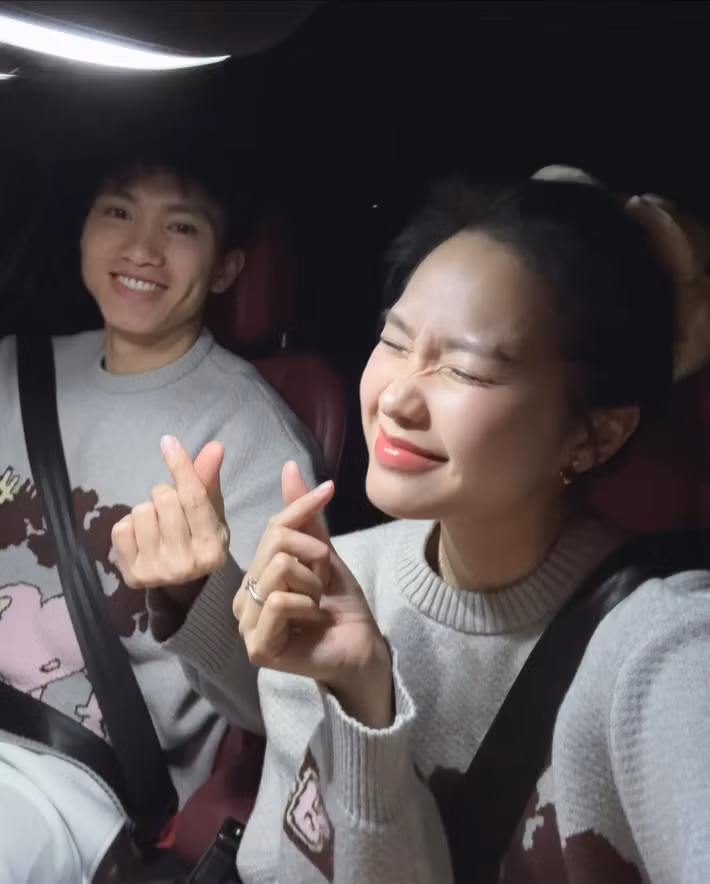 Cặp vợ chồng nổi tiếng khoe khoảnh khắc diện đồ đôi. Ảnh: FB Doãn Hải My.