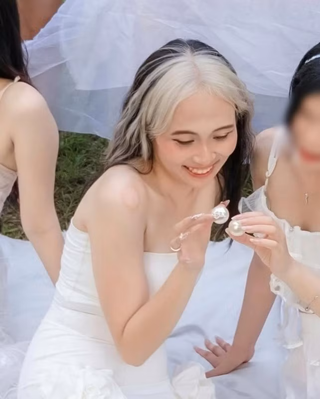 Nghi Phương có khả năng nhảy múa hiện đại. Trên trang cá nhân, con gái Phương Thanh thường xuyên đăng tải clip tập vũ đạo. Ảnh: Instagram Nghi Phương.
