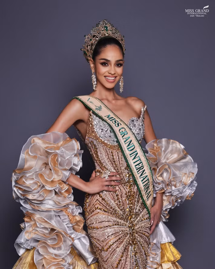 Jihan Dimachk - đại diện Tanzania đăng quang Miss Grand International 2026 vào tối ngày 10/10 tại Thái Lan. Ảnh: Miss Grand International.