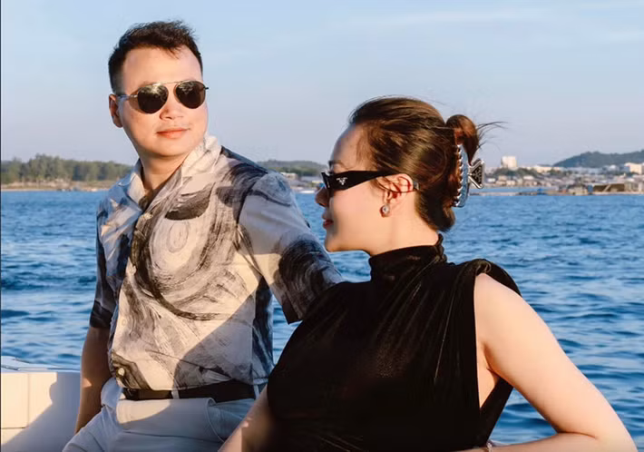 Phía Shark Bình lên tiếng: “Mấy fanpage suốt ngày bịa đặt giật tít để câu view cứ mãi thế mà chưa chán à”. Ảnh: FB Phương Oanh.