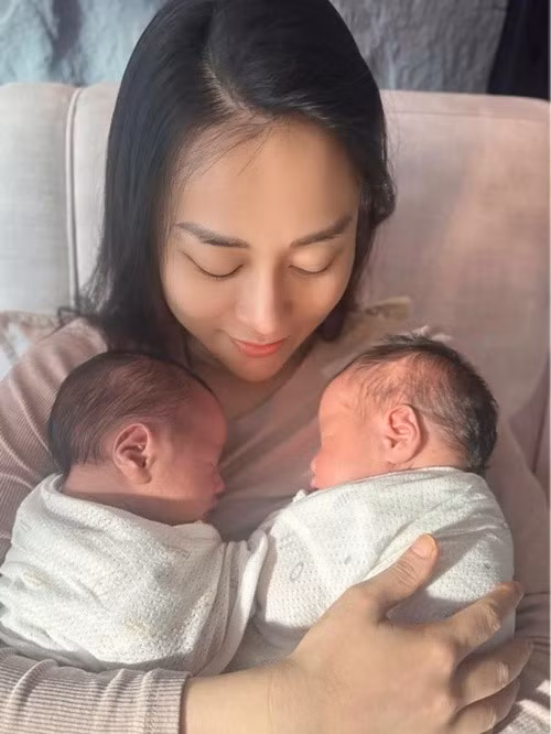 Nữ diễn viên trở thành mẹ bỉm sữa vào tháng 5/2024. Ảnh: FB Phương Oanh.