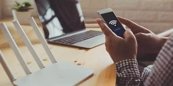 Bật WiFi 24/24 có thể khiến người dùng gặp nguy cơ gì?