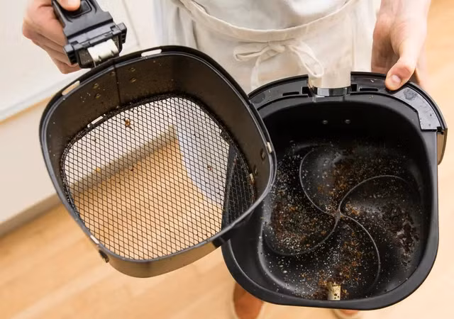 Nồi chiên không dầu cũ có thể phát thải hạt siêu mịn