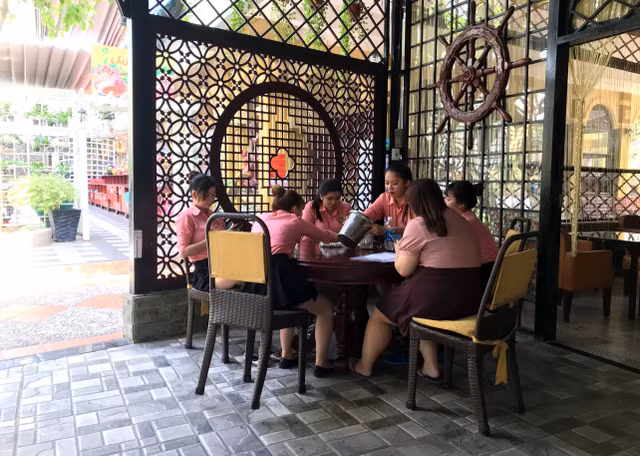 Cận cảnh Gia Trang quán - Tràm Chim Resort xây trái phép bị yêu cầu cưỡng chế - Hình 12 Can canh Gia Trang quan - Tram Chim Resort xay trai phep bi yeu cau cuong che-Hinh-12