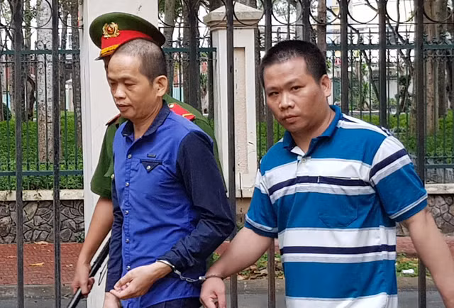 Đại úy công an chở thuốc lá lậu ở Sóc Trăng - Hình 2 Dai uy cong an cho thuoc la lau o Soc Trang-Hinh-2