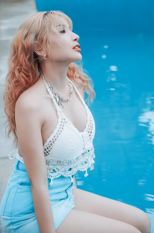 Ngam 'De nhat my nu vong 1 dep lang hai Viet' Kha Nhu-Hinh-11