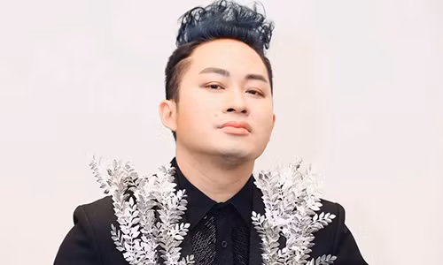 Đến lượt ca sĩ Tùng Dương quyên góp hơn 1 tỷ chống dịch Covid-19 Den luot ca si Tung Duong quyen gop hon 1 ty chong dich Covid-19
