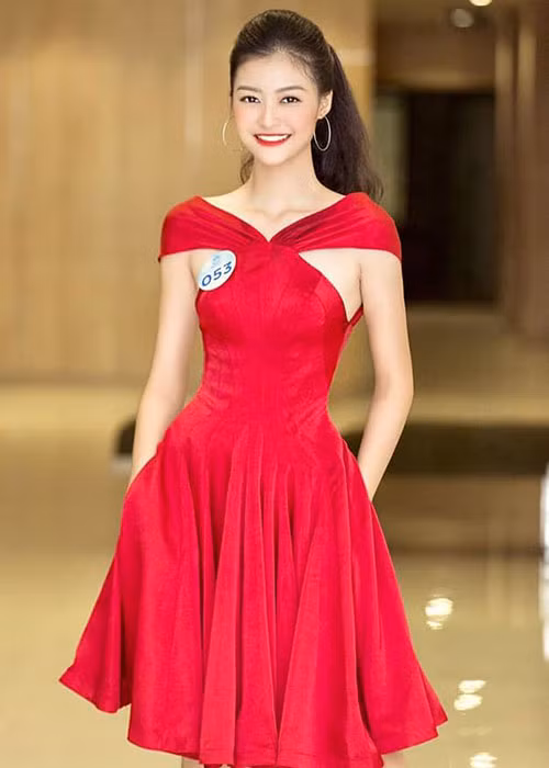 Nhan sắc á hậu 1 Miss World Việt Nam bị chê - Hình 9 Nhan sac a hau 1 Miss World Viet Nam bi che-Hinh-9