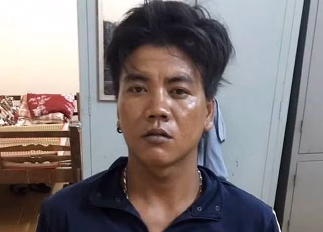 Khởi tố 9X đánh đập con gái dã man ở Sóc Trăng Khoi to 9X danh dap con gai da man o Soc Trang