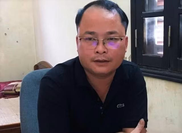 Gia danh cong an lua phu nu vao nha nghi quan he tinh duc, lua dao