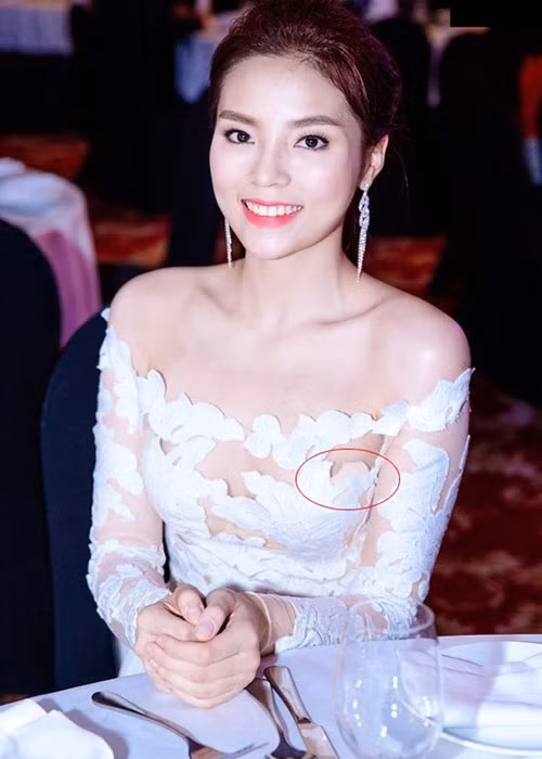Những lần Hoa hậu Kỳ Duyên 'dậy sóng' dư luận với trang phục hớ hênh - Hình 7 Nhung lan Hoa hau Ky Duyen 'day song' du luan voi trang phuc ho henh-Hinh-7