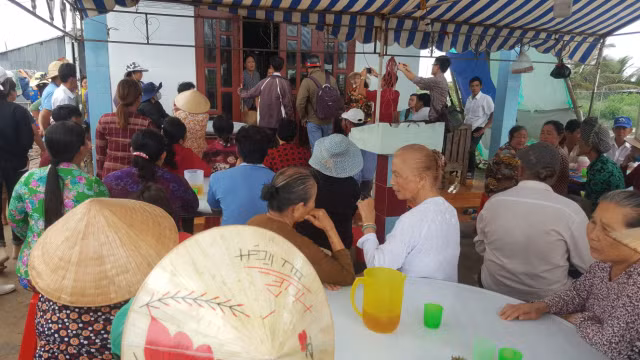 Người phụ nữ miền Tây lưu lạc 22 năm ở Trung Quốc: 'Tôi bị bán, làm vợ nhiều người đàn ông' Nguoi phu nu mien Tay luu lac 22 nam o Trung Quoc: 'Toi bi ban, lam vo nhieu nguoi dan ong'