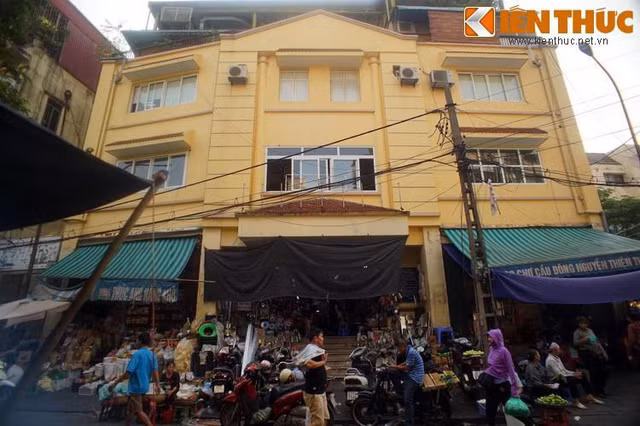 Kỳ lạ nơi 4 khu chợ nằm cạnh nhau độc nhất Hà Nội - Hình 9 Ky la noi 4 khu cho nam canh nhau doc nhat Ha Noi-Hinh-9