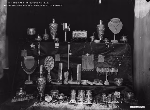 Cuộc sống sinh động ở Hà Nội thập niên 1920 qua loạt ảnh hiếm - Hình 8 Cuoc song sinh dong o Ha Noi thap nien 1920 qua loat anh hiem-Hinh-8