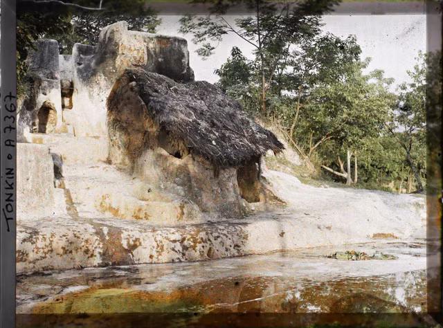 Loạt ảnh khó quên ở ngoại thành Hà Nội đầu thế kỷ 20 - Hình 5 Loat anh kho quen o ngoai thanh Ha Noi dau the ky 20-Hinh-5