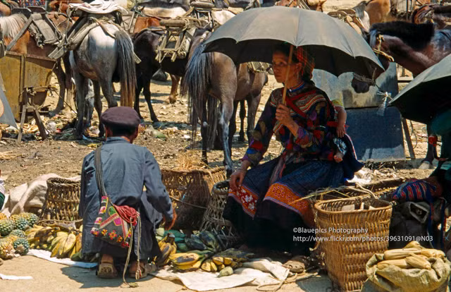 Loạt ảnh không thể rời mắt ở Lào Cai năm 1998 - Hình 4 Loat anh khong the roi mat o Lao Cai nam 1998-Hinh-4